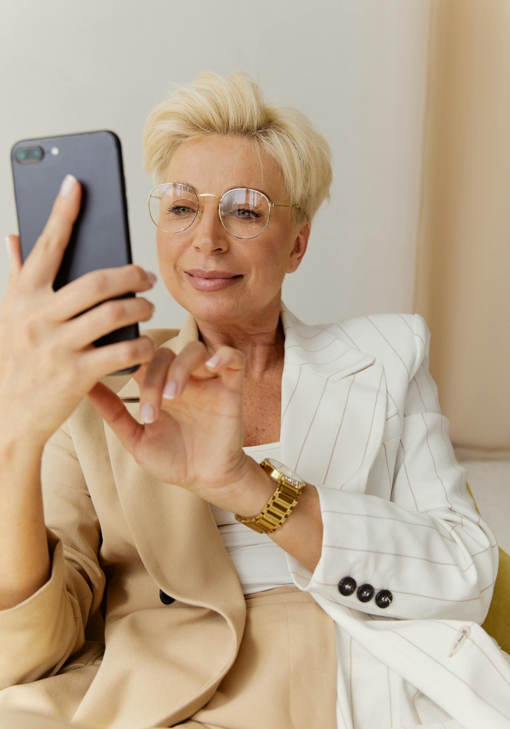 professional-woman-on-phone-pexels-darina-belonogova-7959603.jpg professional-woman-on-phone-pexels-darina-belonogova-7959603.jpg
